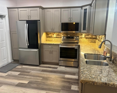 5207 Eagle Cay Place - Photo Thumbnail 3