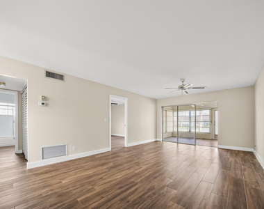 270 Cape Cod Circle - Photo Thumbnail 10