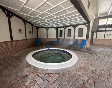 3710 Inverrary Drive - Photo Thumbnail 12