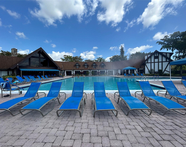 3710 Inverrary Drive - Photo Thumbnail 10