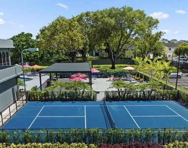 4108 N Pine Island Road - Photo Thumbnail 18