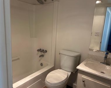 4108 N Pine Island Road - Photo Thumbnail 7