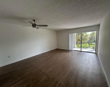 4108 N Pine Island Road - Photo Thumbnail 14