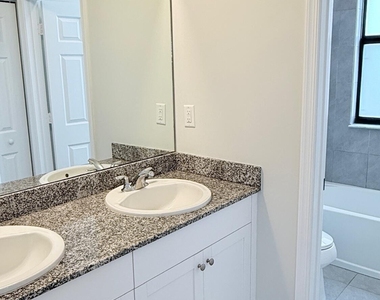 5489 Soria Avenue - Photo Thumbnail 32