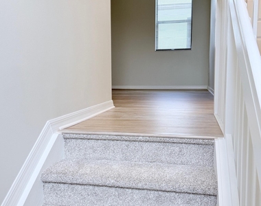 5489 Soria Avenue - Photo Thumbnail 20