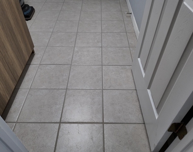 11444 Nw 18th Lane - Photo Thumbnail 8