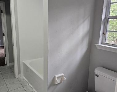 11444 Nw 18th Lane - Photo Thumbnail 60