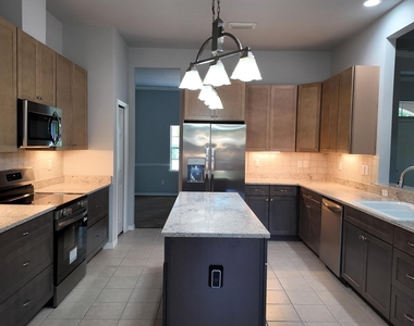 11444 Nw 18th Lane - Photo Thumbnail 4
