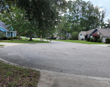 11444 Nw 18th Lane - Photo Thumbnail 2