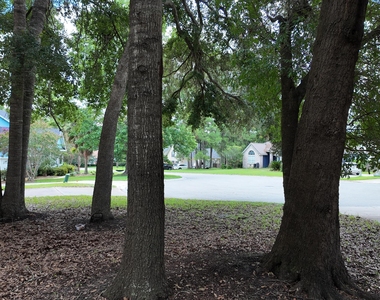 11444 Nw 18th Lane - Photo Thumbnail 3