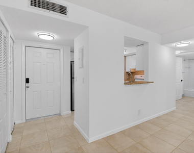 10 Willowbrook Lane - Photo Thumbnail 3