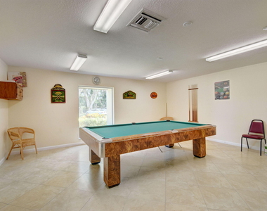 10 Willowbrook Lane - Photo Thumbnail 19