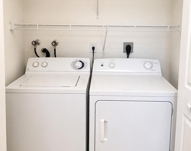 5610 Nw 107th Avenue - Photo Thumbnail 7