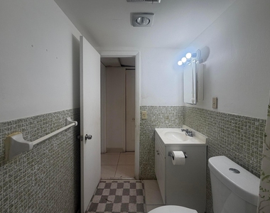 20210 Ne 2nd Avenue - Photo Thumbnail 10