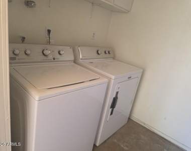 6540 N 7th Avenue - Photo Thumbnail 15