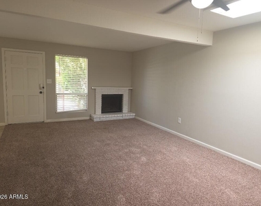 6540 N 7th Avenue - Photo Thumbnail 2