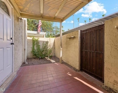6540 N 7th Avenue - Photo Thumbnail 17