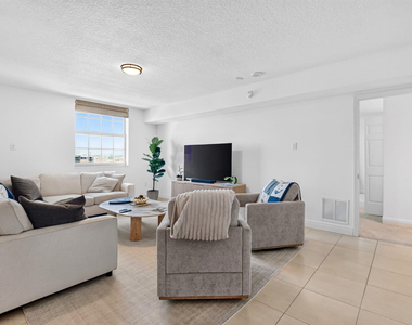 610 Clematis Street - Photo Thumbnail 3