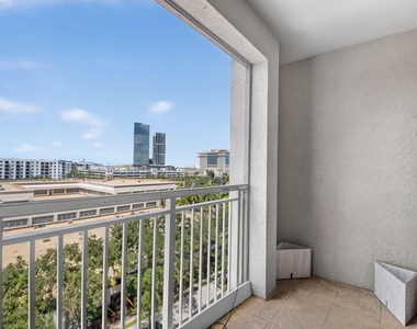 610 Clematis Street - Photo Thumbnail 23