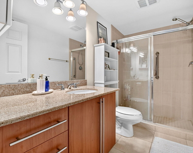 610 Clematis Street - Photo Thumbnail 9