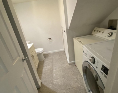 2370 Waterside Drive - Photo Thumbnail 8