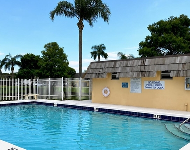 2370 Waterside Drive - Photo Thumbnail 10