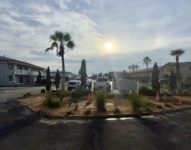436 Auburn - Photo Thumbnail 24