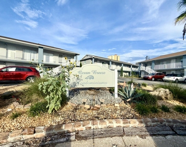 436 Auburn - Photo Thumbnail 21
