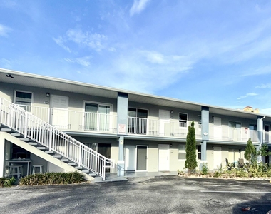 436 Auburn - Photo Thumbnail 20