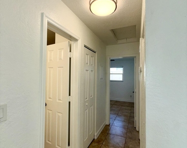 436 Auburn - Photo Thumbnail 10