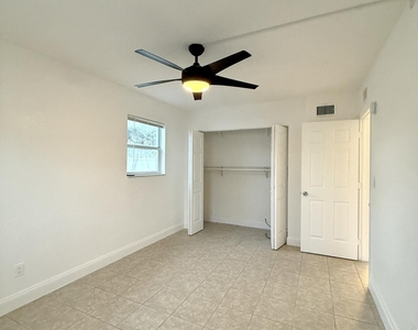 436 Auburn - Photo Thumbnail 21