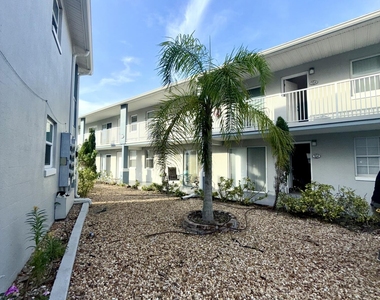 436 Auburn - Photo Thumbnail 32