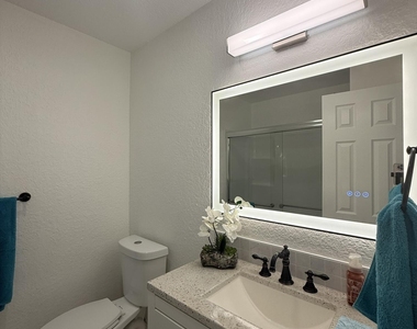436 Auburn - Photo Thumbnail 18