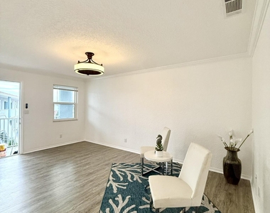 436 Auburn - Photo Thumbnail 1