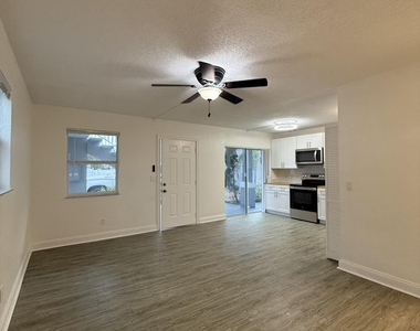 436 Auburn - Photo Thumbnail 26