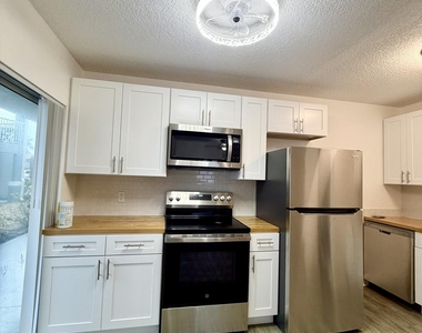 436 Auburn - Photo Thumbnail 4