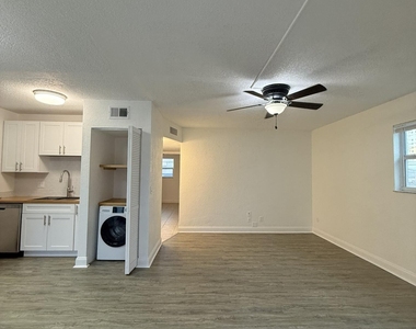 436 Auburn - Photo Thumbnail 27