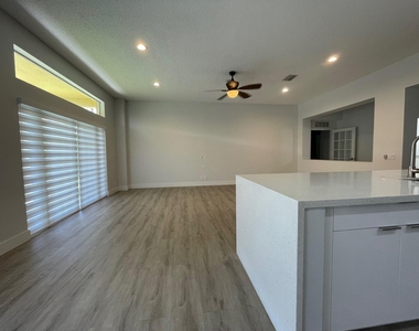 4293 Laurel Ridge Circle - Photo Thumbnail 19