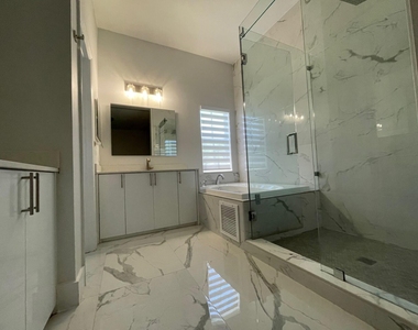4293 Laurel Ridge Circle - Photo Thumbnail 13