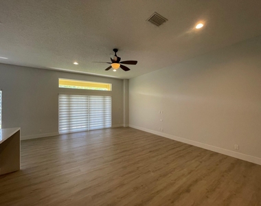 4293 Laurel Ridge Circle - Photo Thumbnail 23
