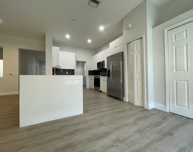 4293 Laurel Ridge Circle - Photo Thumbnail 20