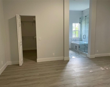 4293 Laurel Ridge Circle - Photo Thumbnail 39