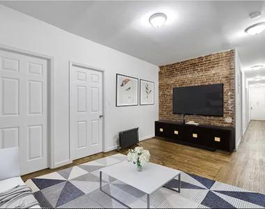 Claremont Avenue, Unit 04 - Photo Thumbnail 1