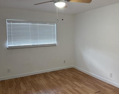 5644 Blueberry Court - Photo Thumbnail 11