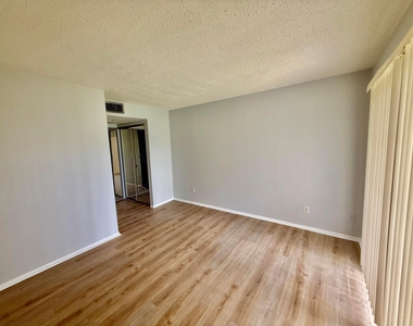 1673 Se Green Acres Circle - Photo Thumbnail 9