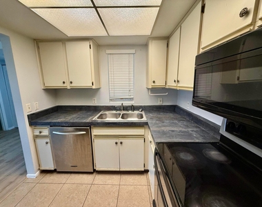 1673 Se Green Acres Circle - Photo Thumbnail 7