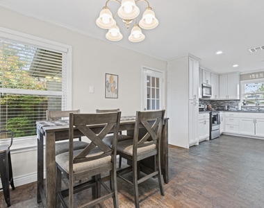 942 Longfellow Street - Photo Thumbnail 10