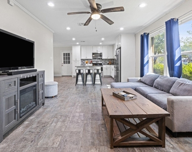 942 Longfellow Street - Photo Thumbnail 2