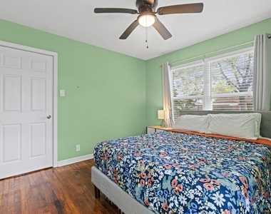 942 Longfellow Street - Photo Thumbnail 19