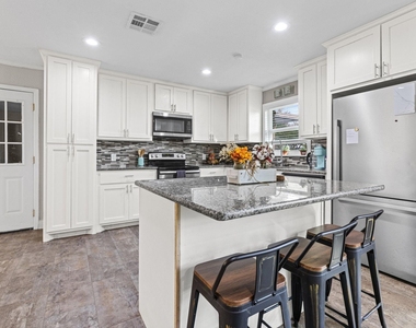 942 Longfellow Street - Photo Thumbnail 6